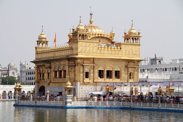 Amritsar Overflowing with Faith: Millions Visit Golden Temple for Guru Ram Das' Prakash Parv