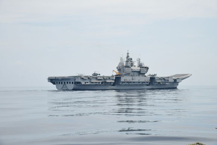 First Rafale Marine Jet Touches Down on INS Vikrant – Milestone for Indian Navy