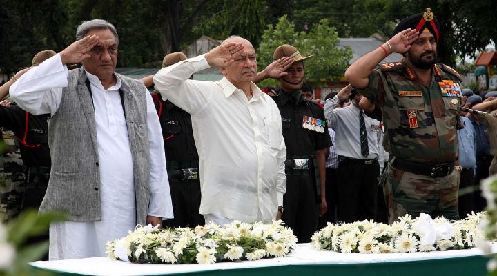 Uttarakhand CM Dhami Orders Probe After Helicopter Crash, Promises Support to Families