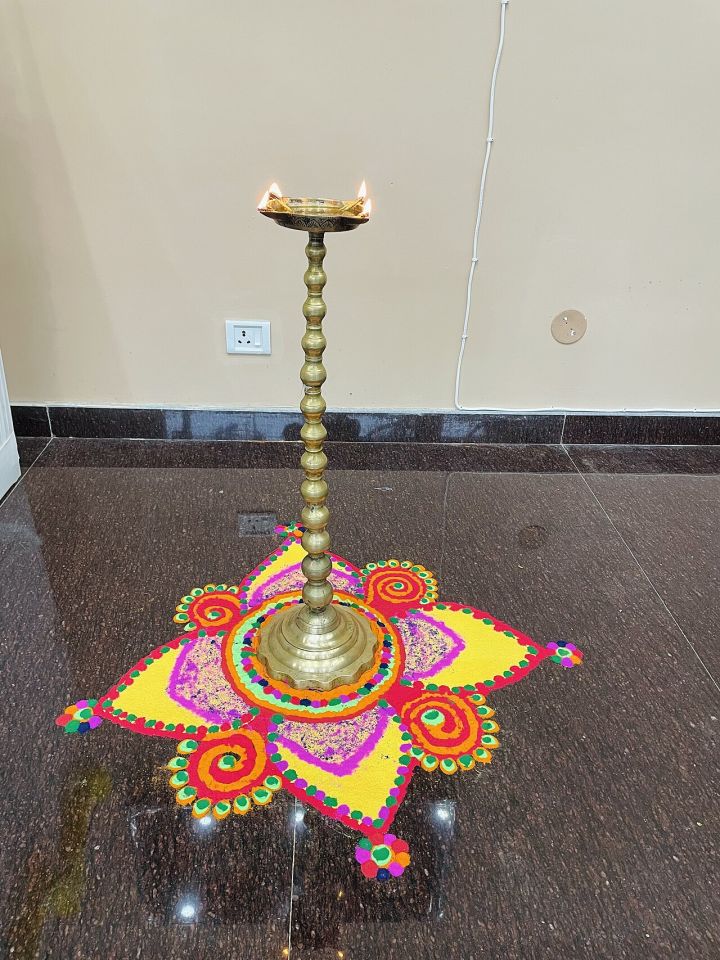 Viral Video Shows Office Staff Receiving Air Fryers as Diwali Gifts